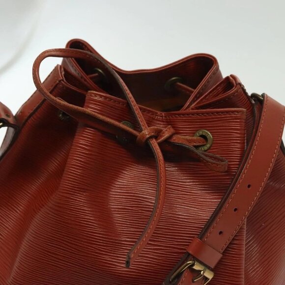 LOUIS VUITTON Epi Petit Noe Shoulder Bag Brown - Picture 13 of 16